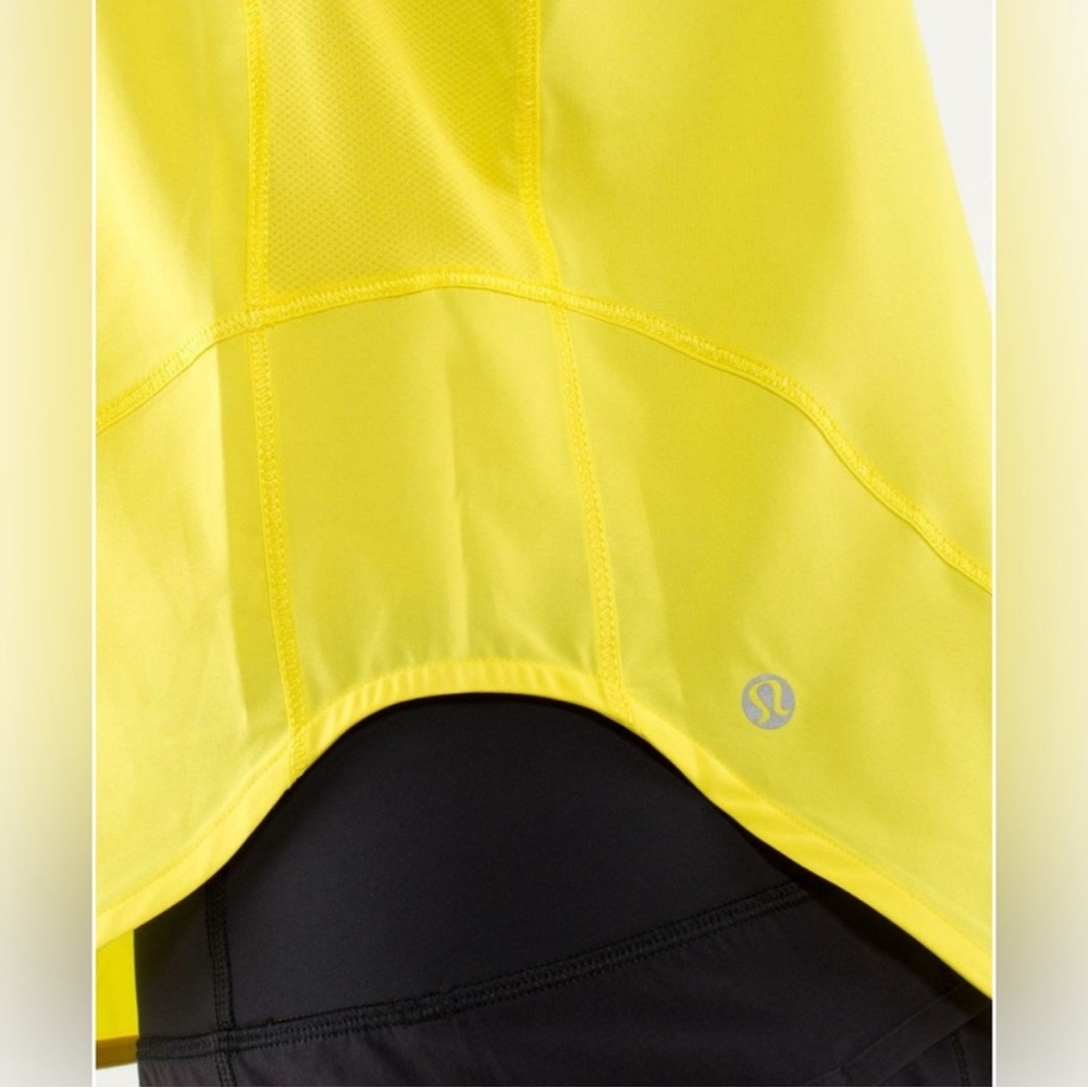 NEW WITH TAGS Lululemon Run: Featherweight Singlet Women’s size 8 - Picture 4 of 11